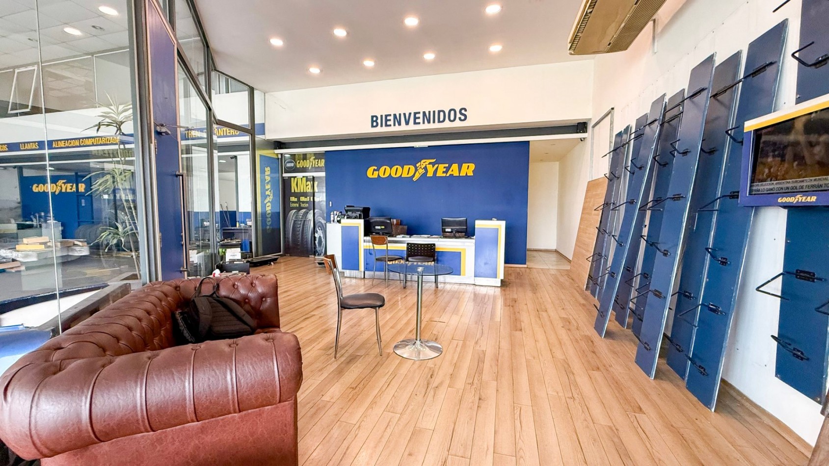 Local en alquiler 400mt2 mas oficinas av. champagnat