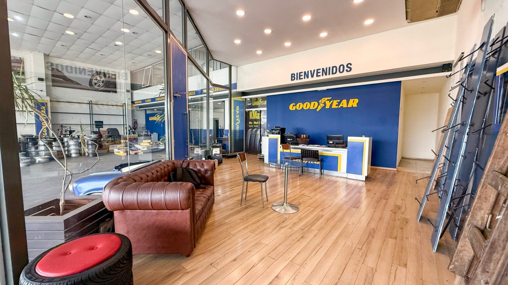 Local en alquiler 400mt2 mas oficinas av. champagnat