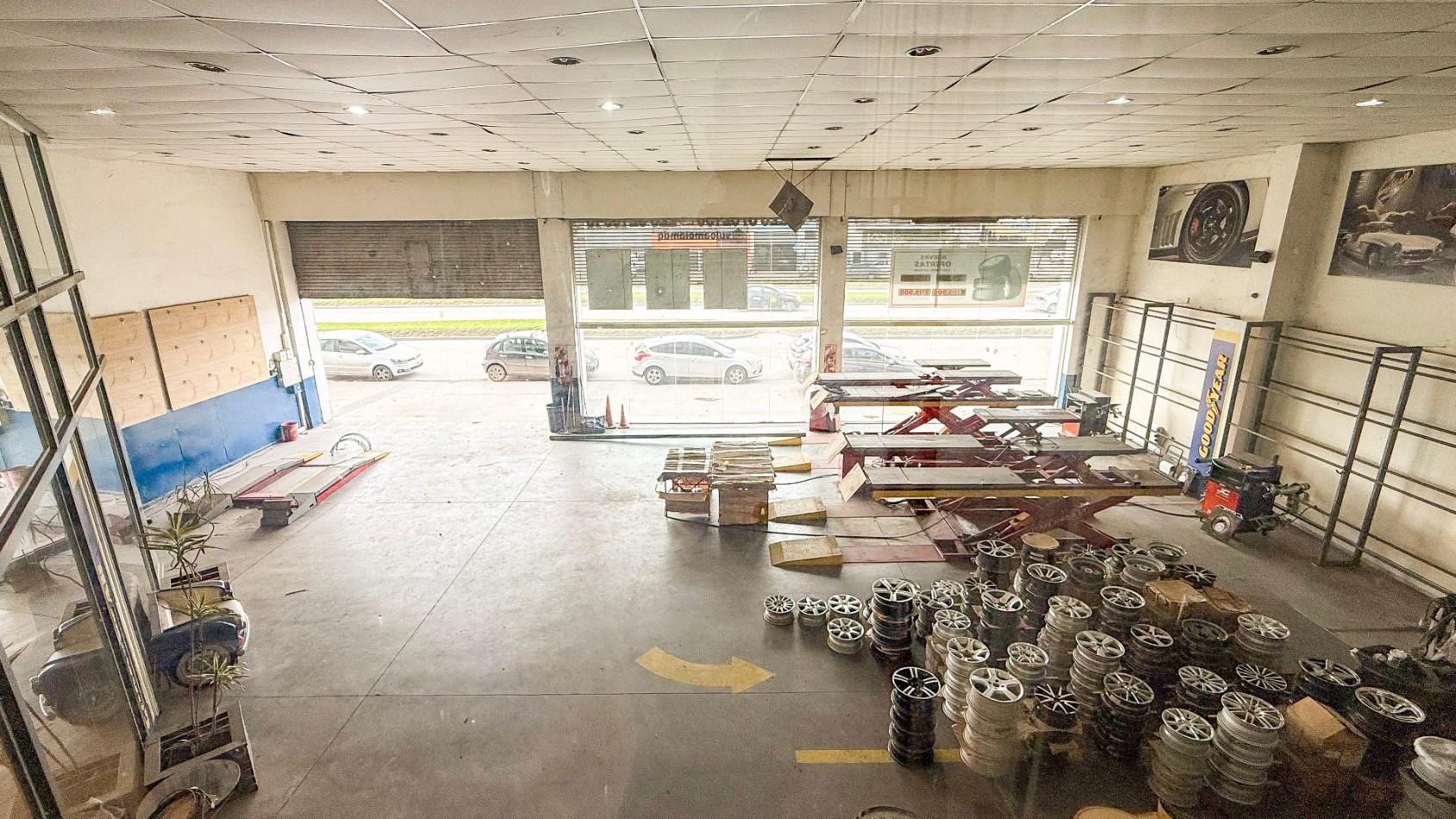 Local en alquiler 400mt2 mas oficinas av. champagnat