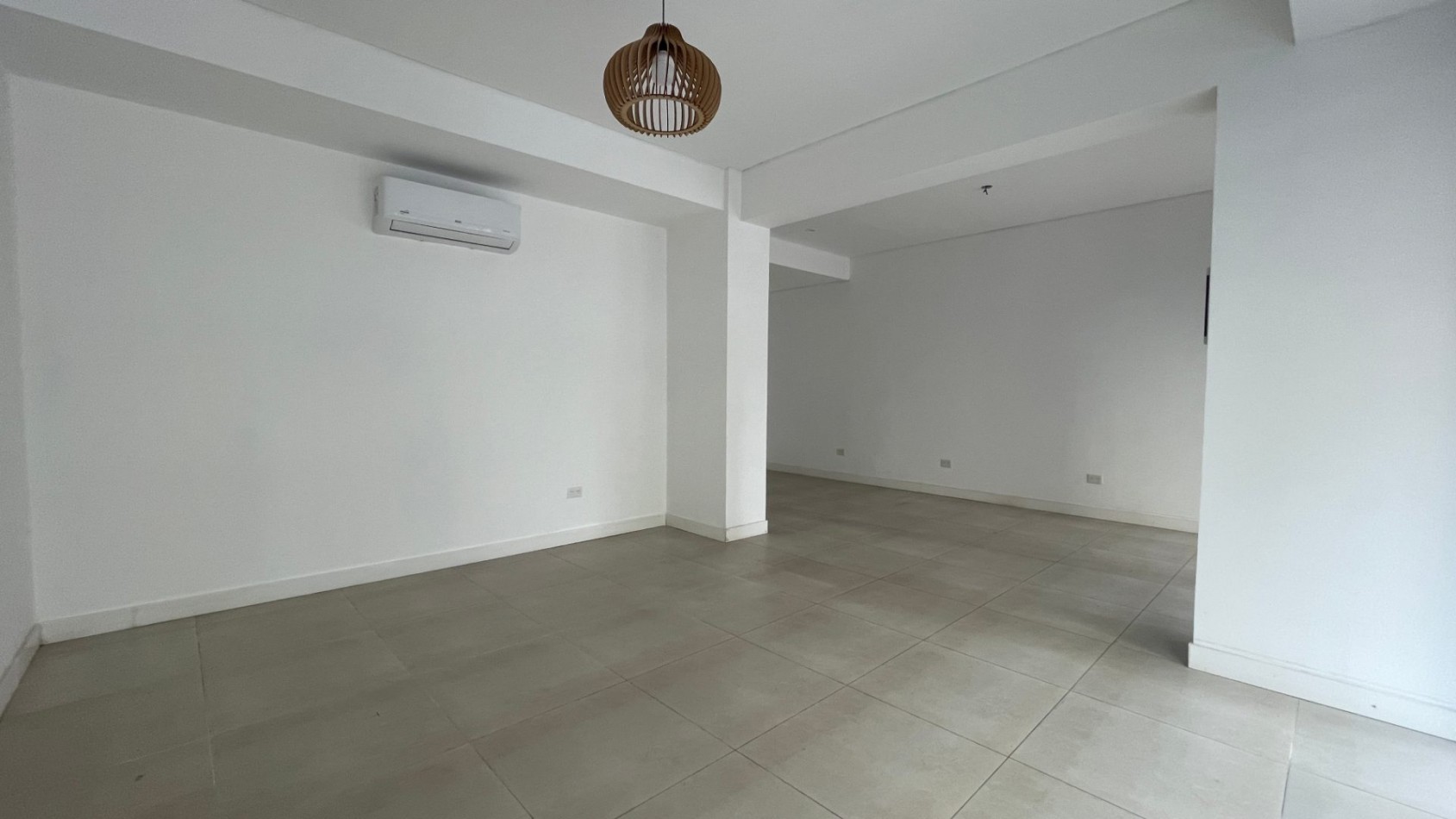 VENTA LOCAL EN VENTA 40MT2 MACROCENTRO