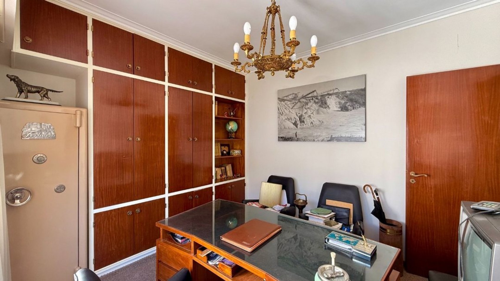DEPARTAMENTO 7 AMBIENTES 7 unificado 2 COCHERAS LA PERLA