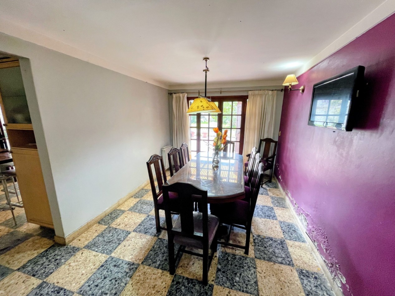 VENTA CASA 6 AMBIENTES CON QUINCHO Y COCHERA ZONA TERMINAL