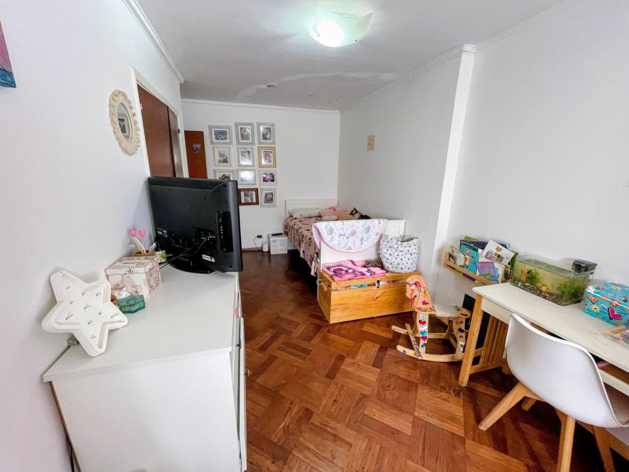 VENTA CASA 6 AMBIENTES CON QUINCHO Y COCHERA ZONA TERMINAL