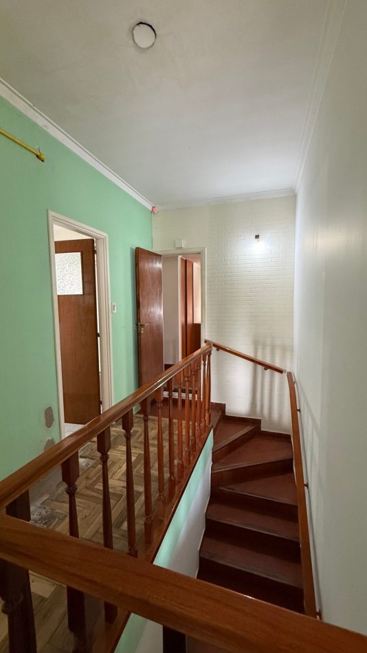 VENTA CASA 5 AMBIENTES CON GARAGE - QUINCHO - PARQUE - CHAUVIN 