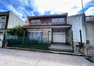 VENTA CASA 6 AMBIENTES CON QUINCHO Y COCHERA ZONA TERMINAL